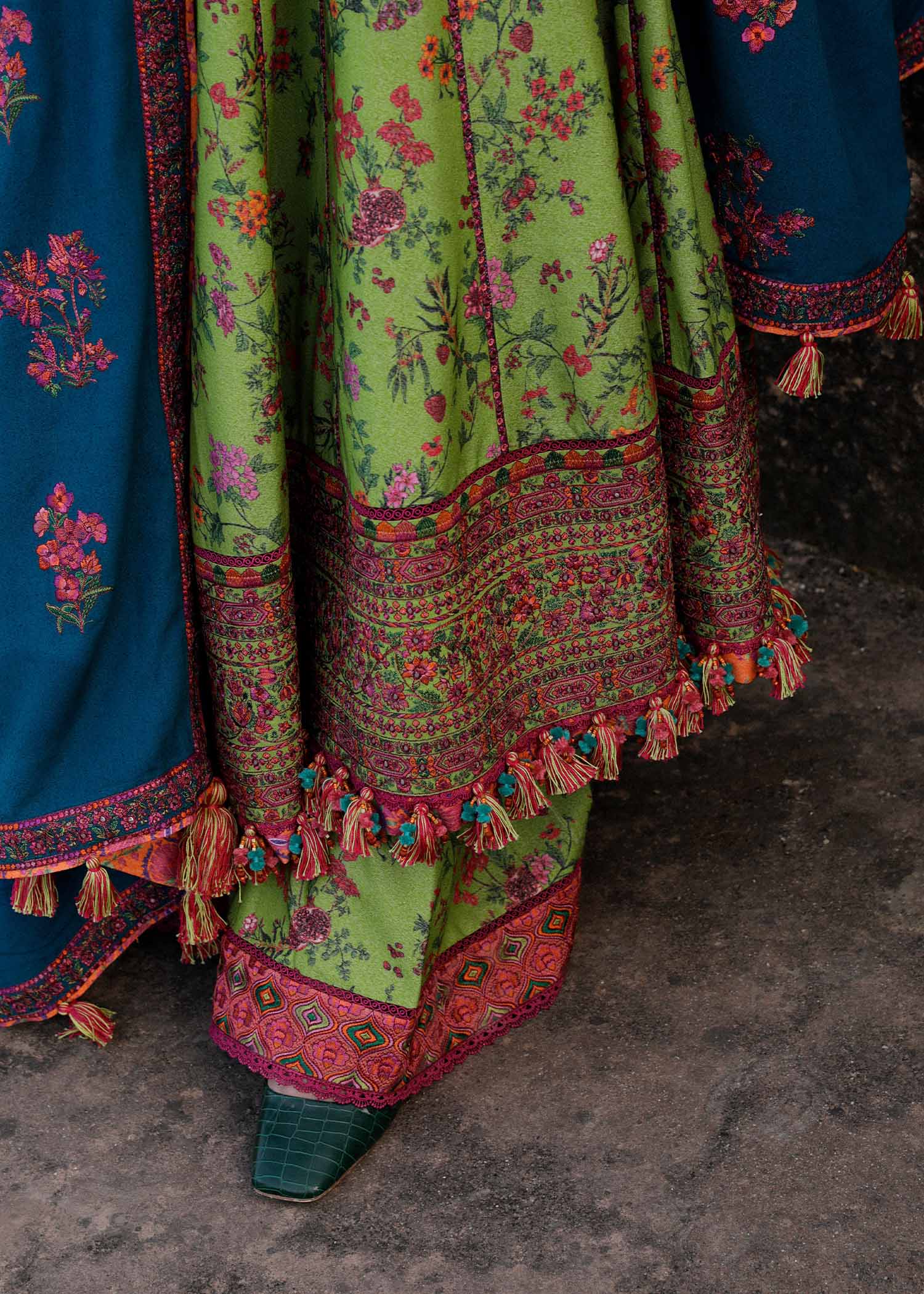 img_hussain_rehar_karandi_awwal_boutique