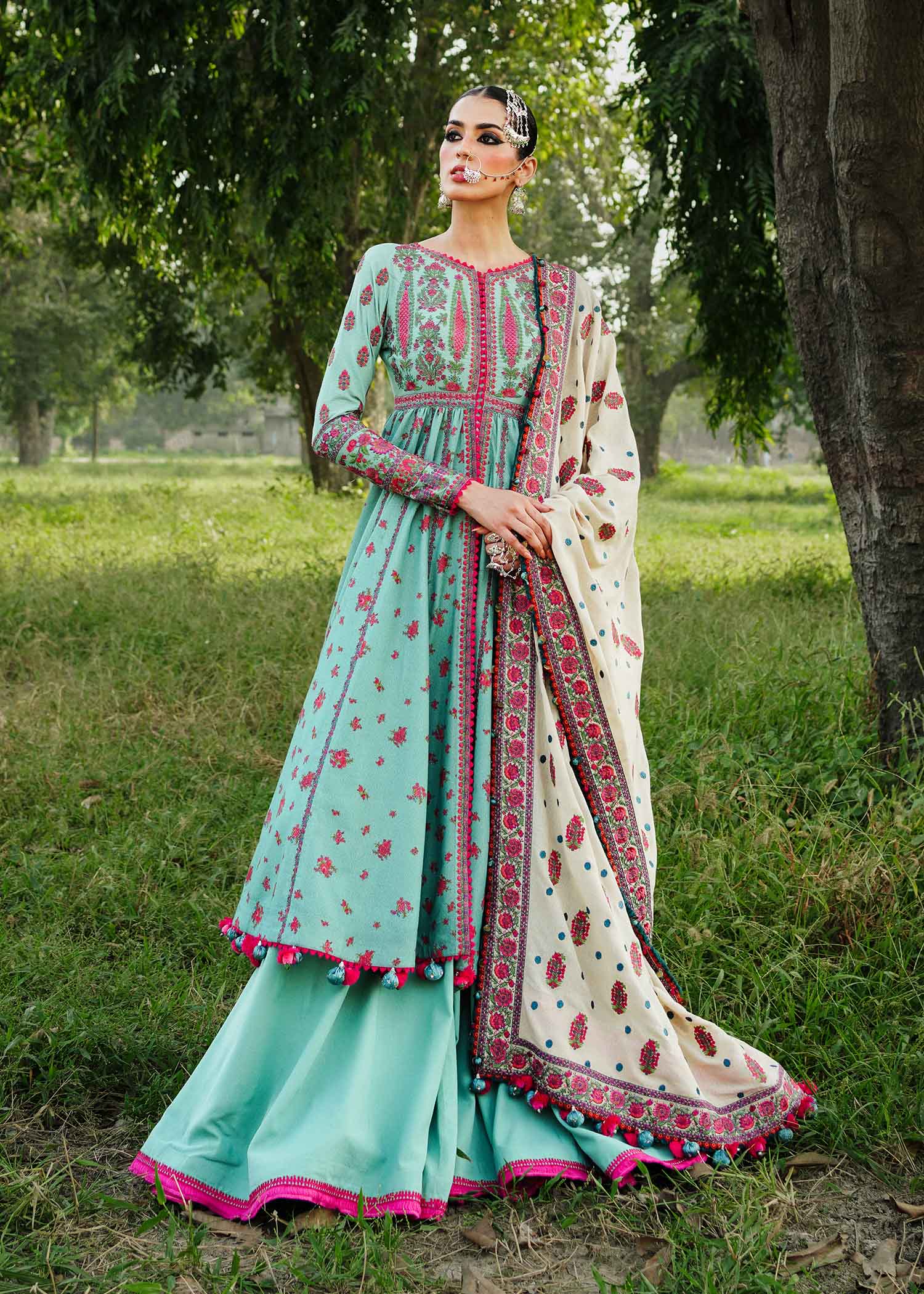 img_hussain_rehar_karandi_awwal_boutique