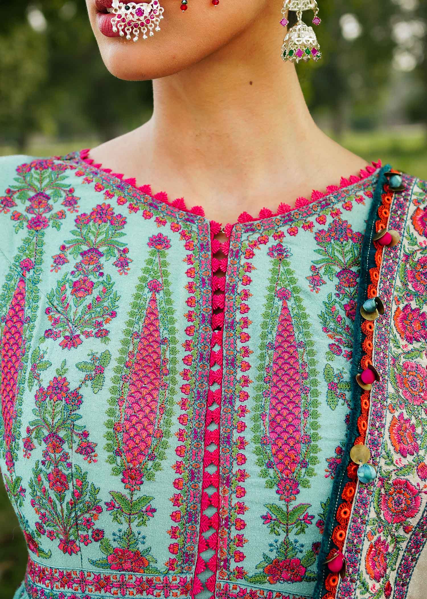 img_hussain_rehar_karandi_awwal_boutique
