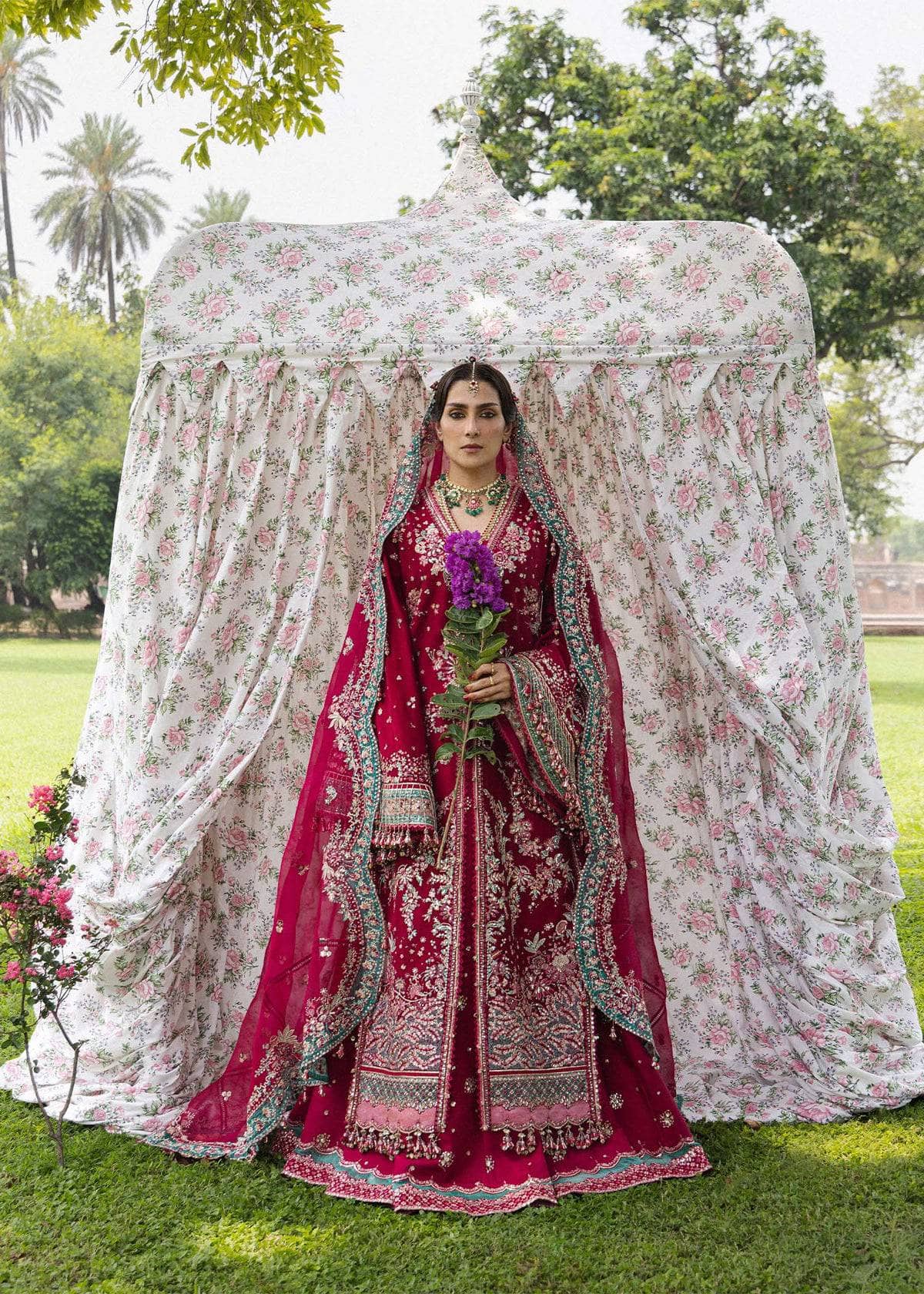 img_hussain_rehar_doll_house_awwal_boutique