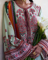 img_hussain_rehar_jugnu_awwal_boutique