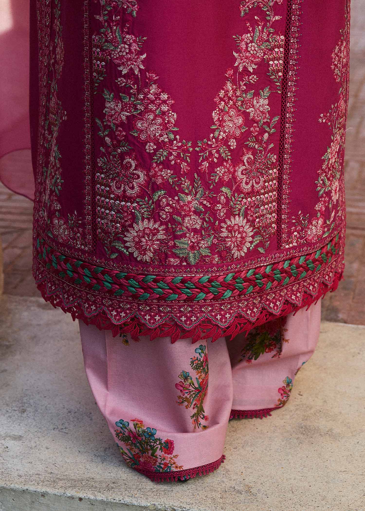 img_hussain_rehar_lawn_awwal_boutique