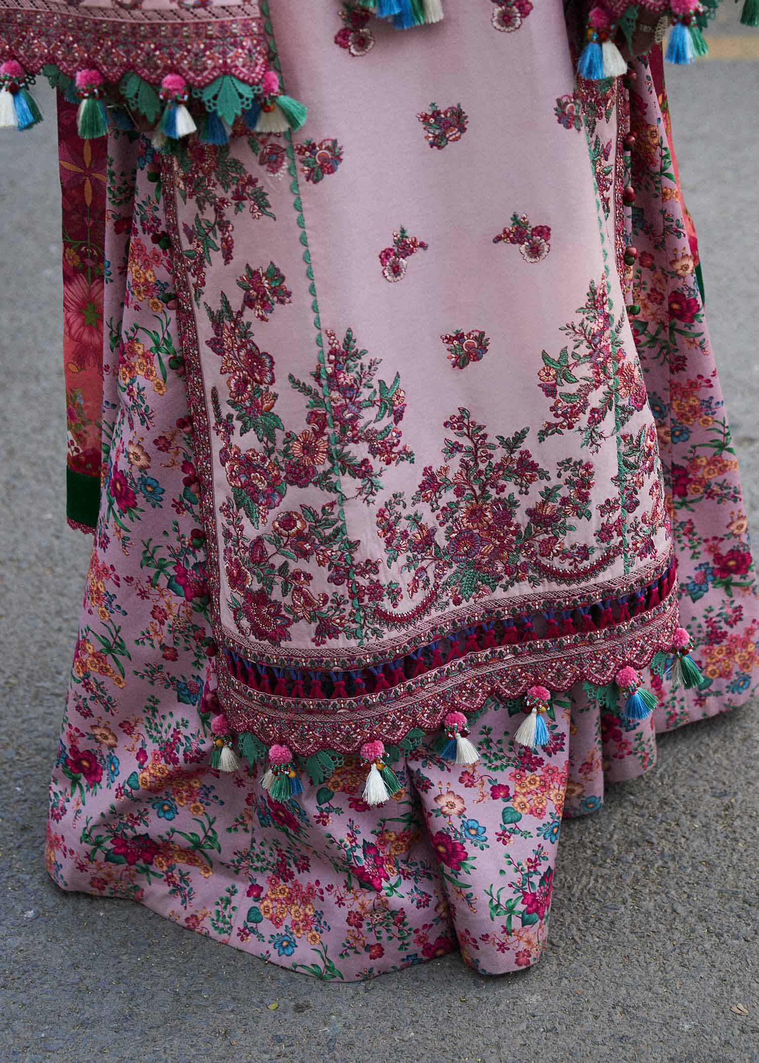 img_hussain_rehar_lawn_awwal_boutique