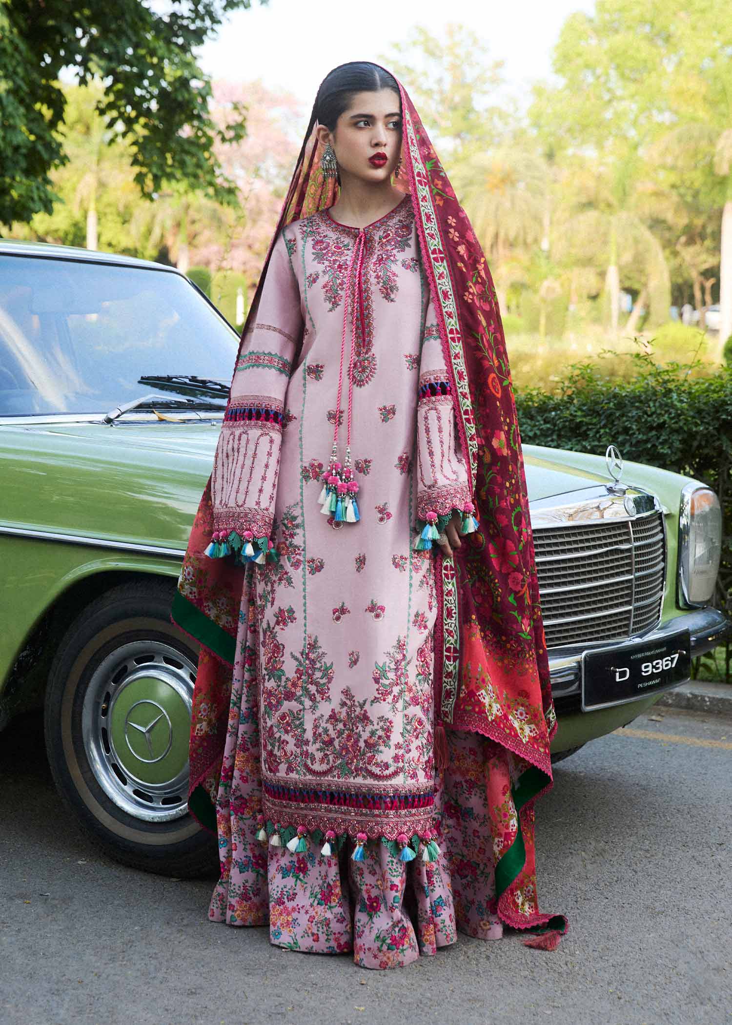img_hussain_rehar_lawn_awwal_boutique