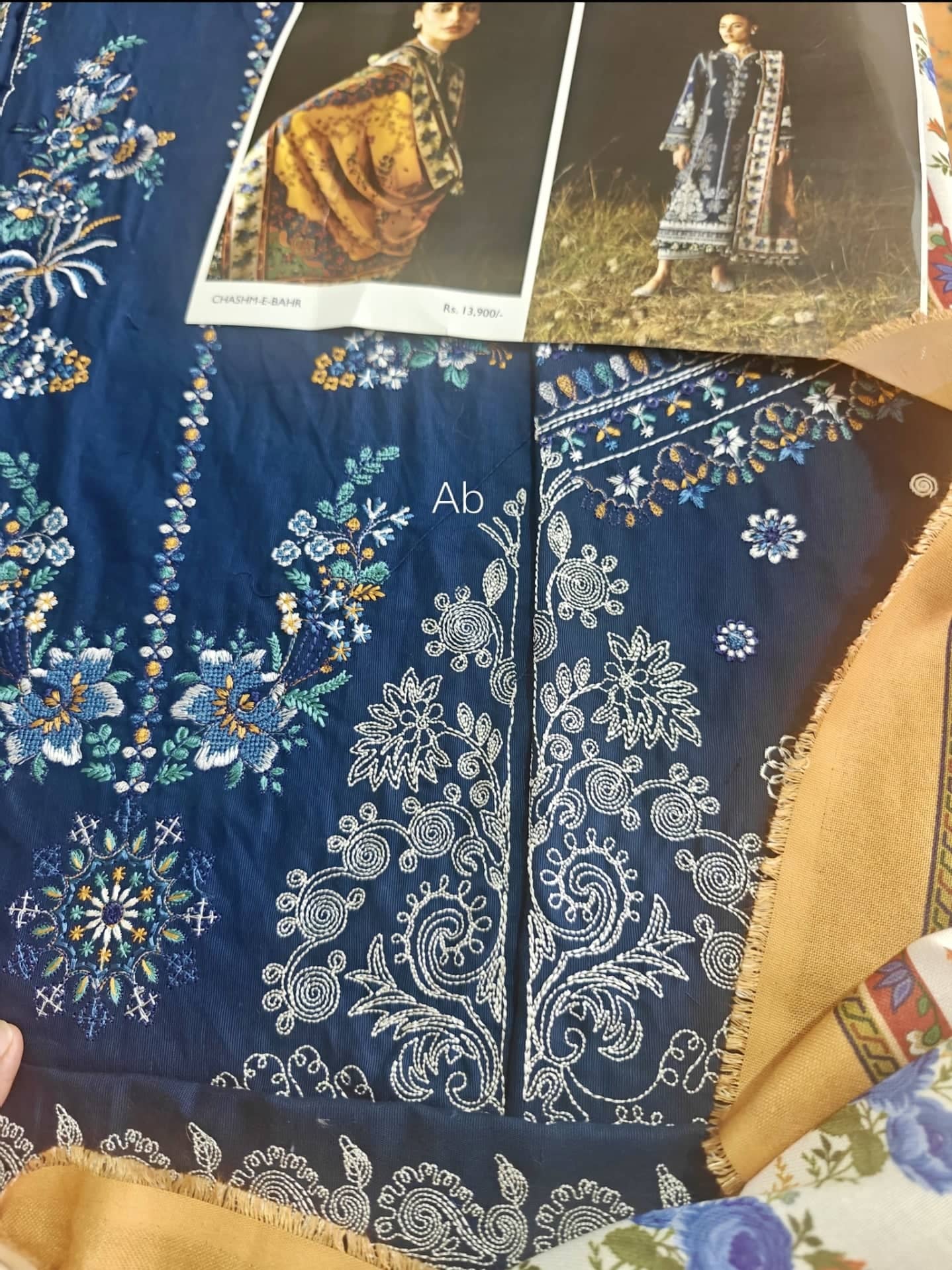 img_hussain_rehar_winter_awwal_boutique