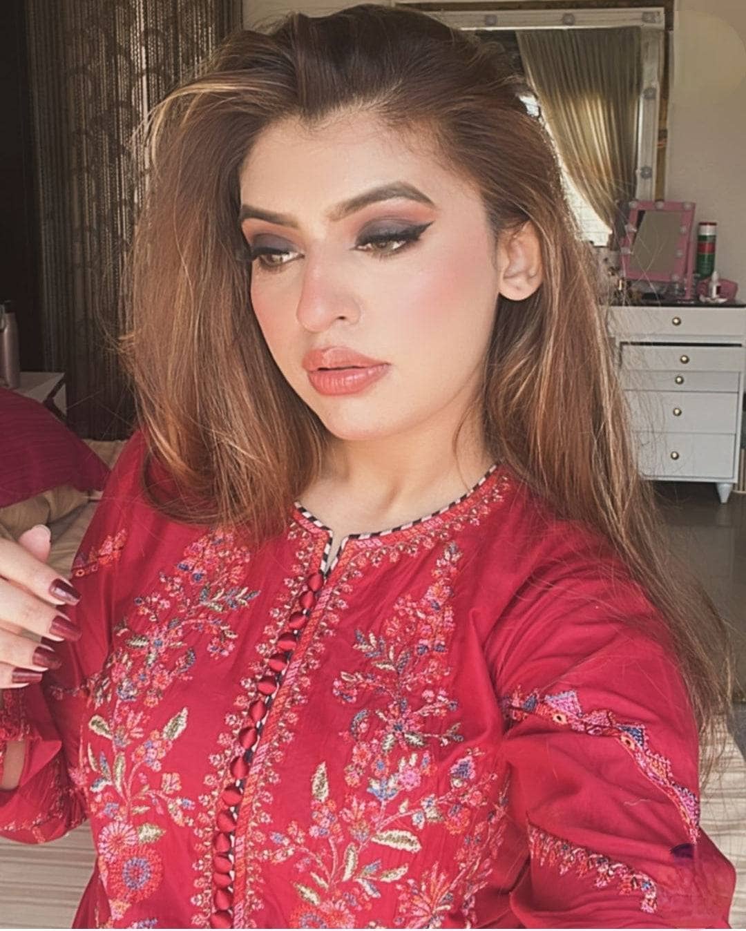 img_hussain_rehar_lawn_awwal_boutique