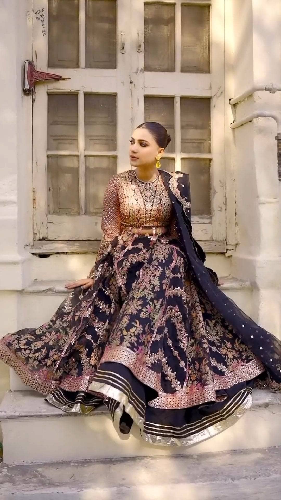 Img_hussain_rehar_wedding_awwal_boutique