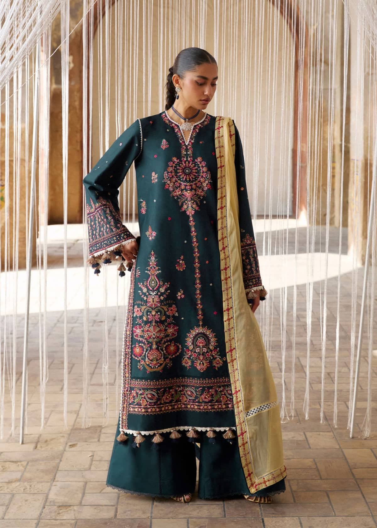 Restocked/Hussain Rehar  Zan Luxury Lawns/Cinko/Zinc