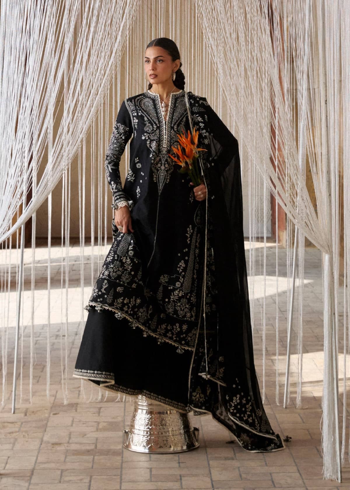 Restocked/Hussain Rehar  Zan Luxury Lawns/Meshki/Black