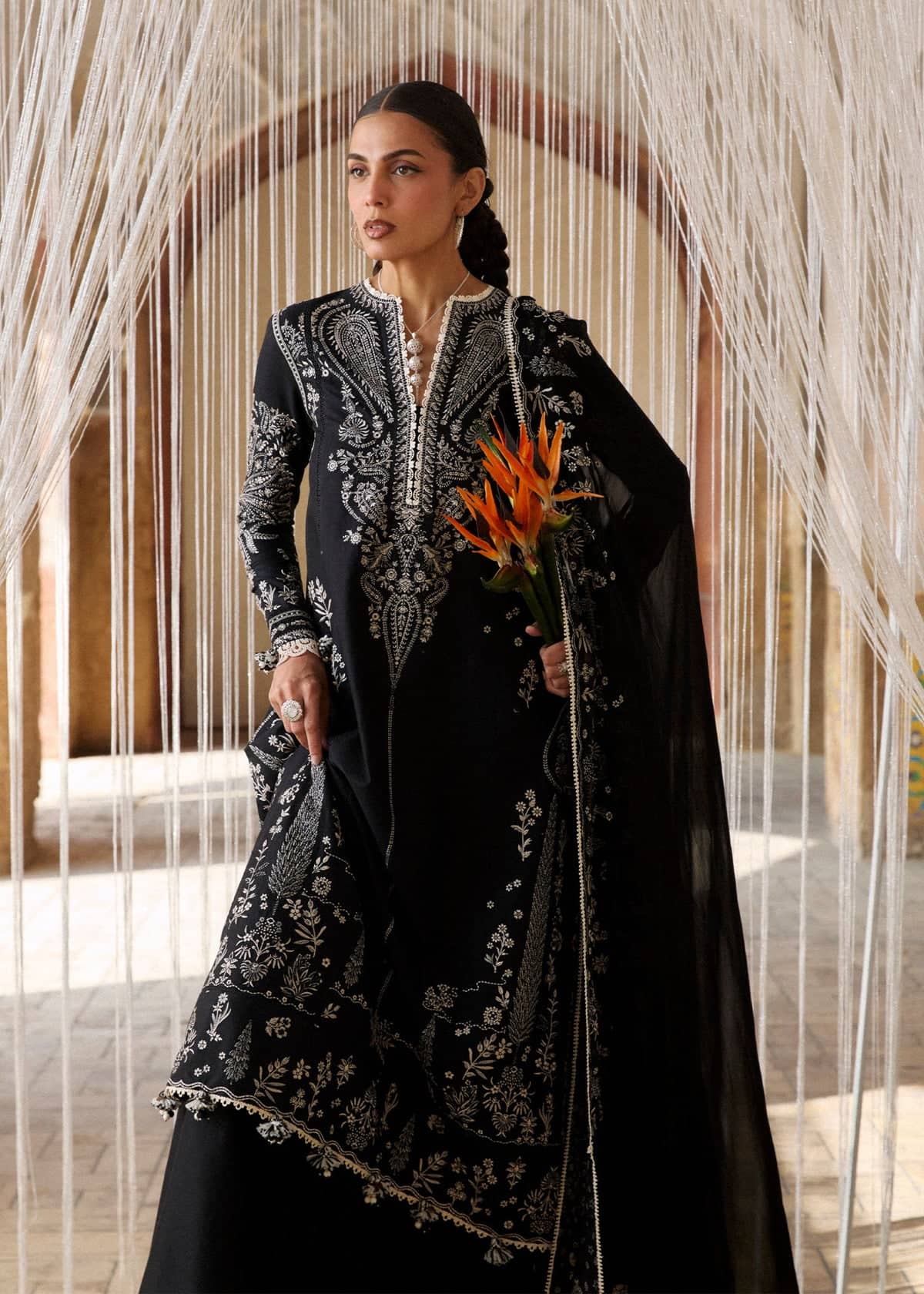 Restocked/Hussain Rehar  Zan Luxury Lawns/Meshki/Black