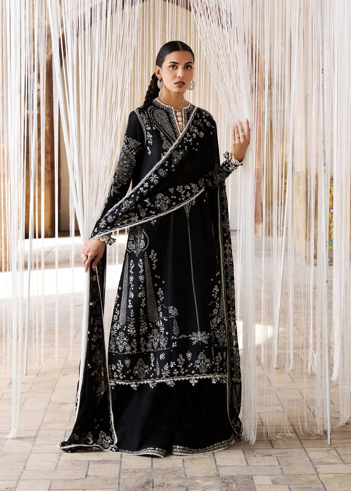 img_hussain_rehar_zan_awwal_boutique