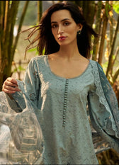 img_image_lawnkari_awwal_boutique