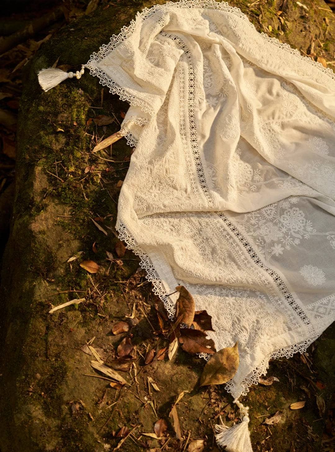 img_image_lawnkari_awwal_boutique