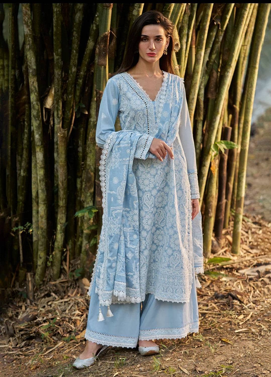 img_image_lawnkari_awwal_boutique