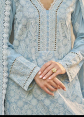 img_image_lawnkari_awwal_boutique