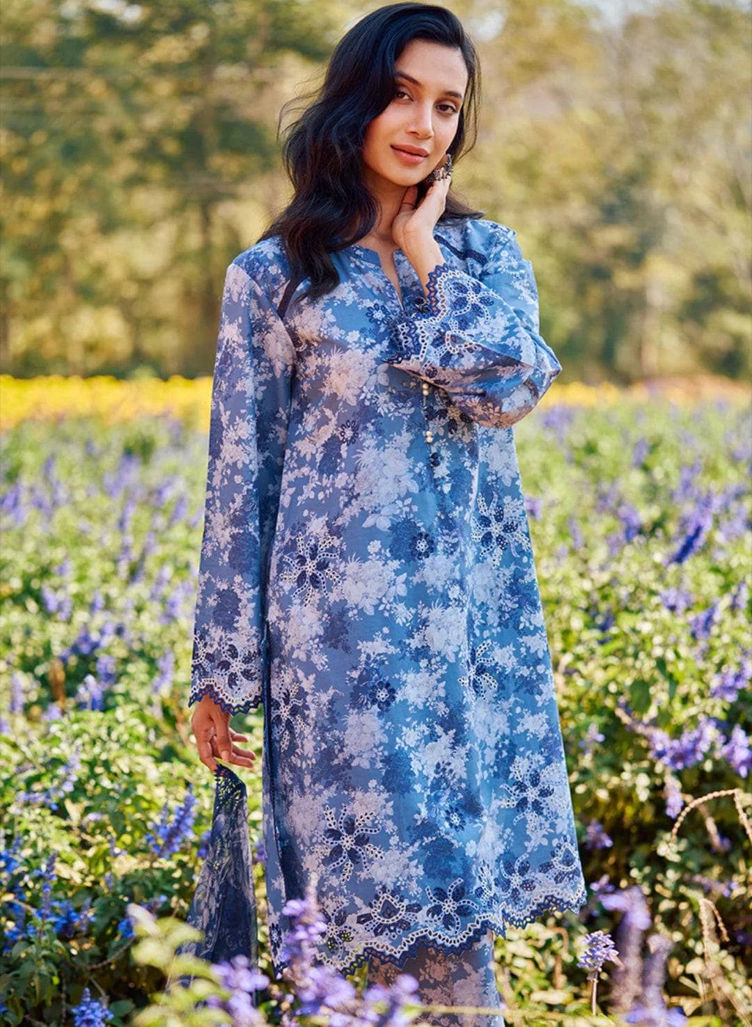 img_image_printkari_lawn_24_awwal_boutique