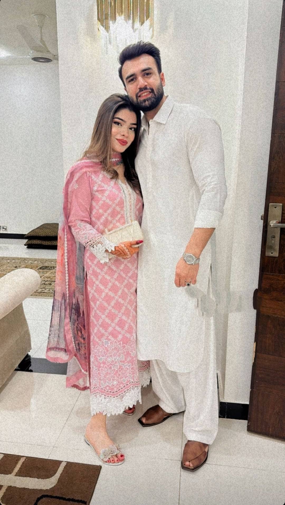 img_lawnkari_lawn_23_awwal_boutique