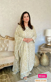 img_lawnkari_lawn_23_awwal_boutique