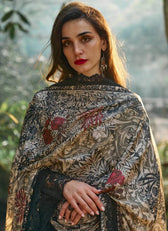 img_image_lawnkari_awwal_boutique