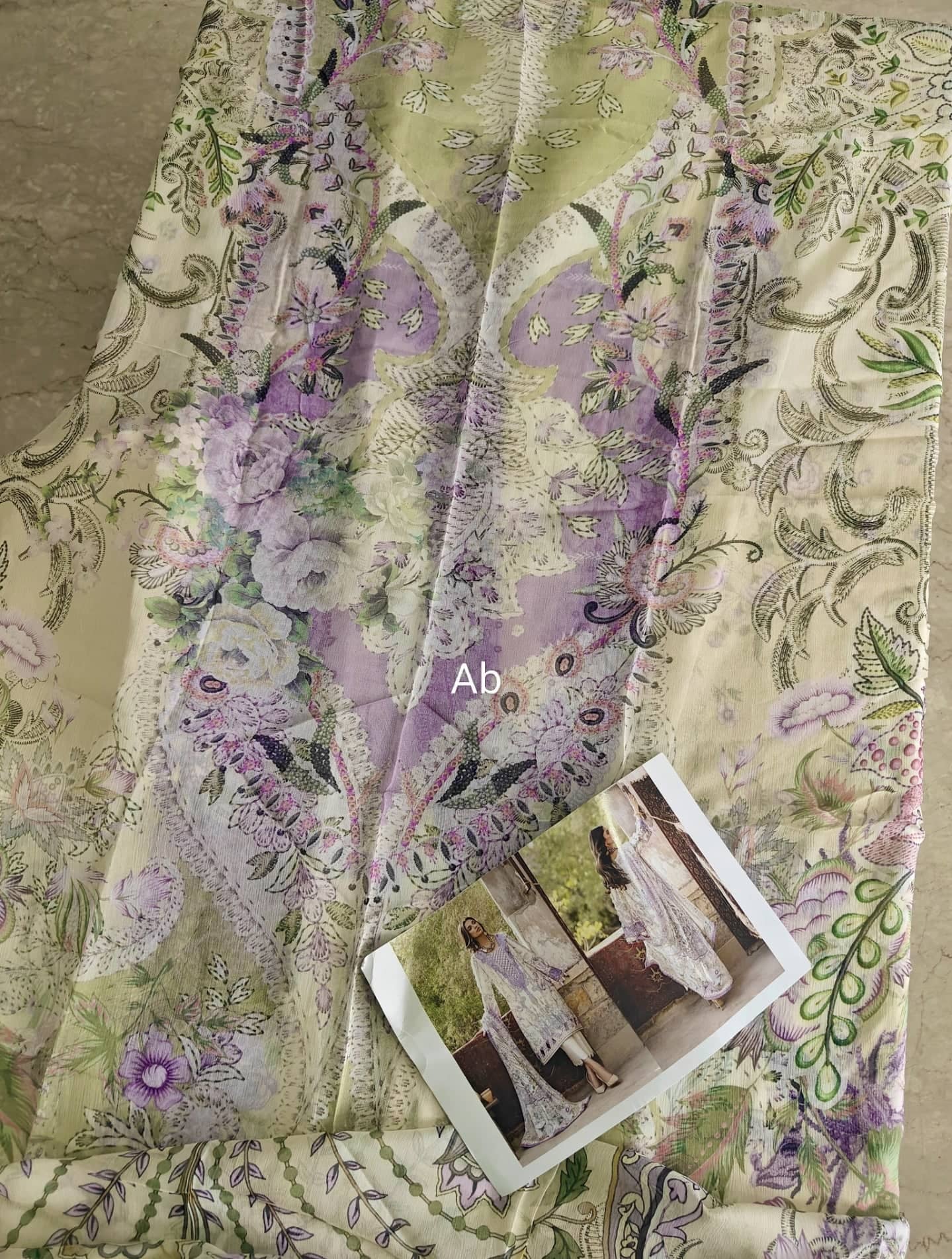 img_jade_bliss_lawn_awwal_boutique