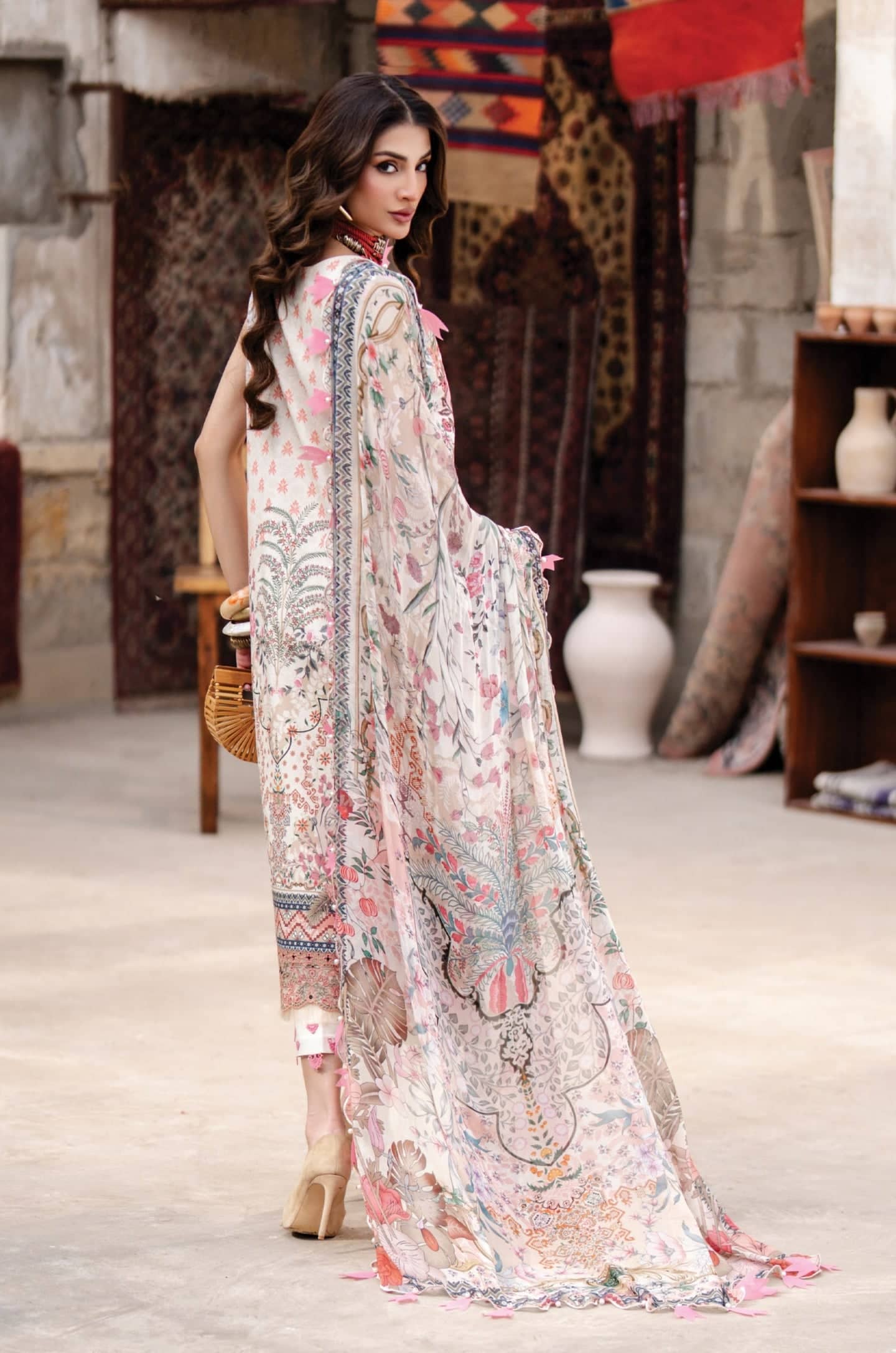 img_jade_bliss_lawn_26_awwal_boutique