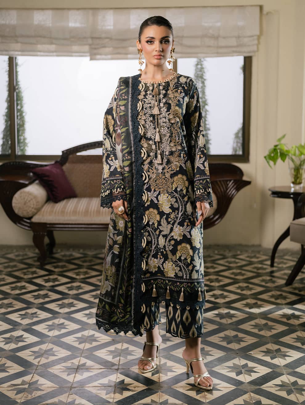 img_jade_florence_lawn_awwal_boutique
