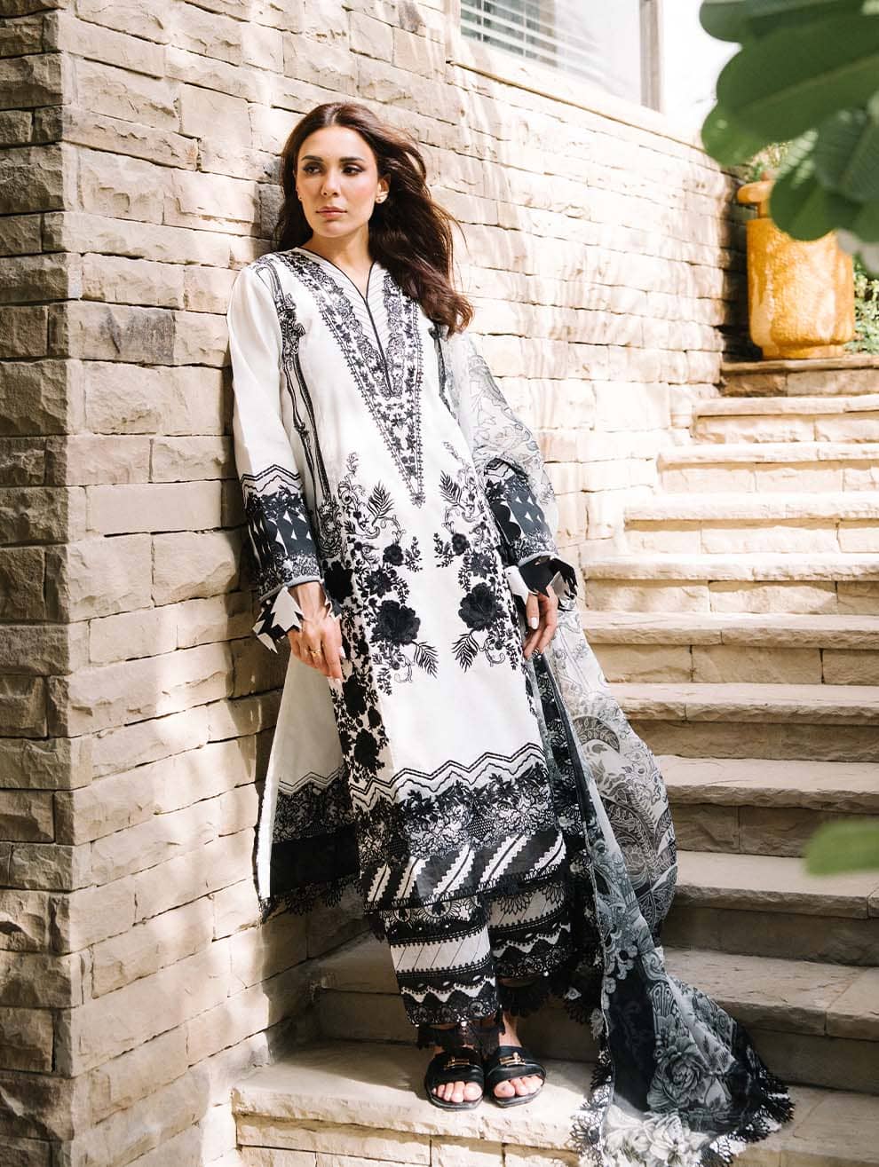 img_jade_lawn_awwal_boutique