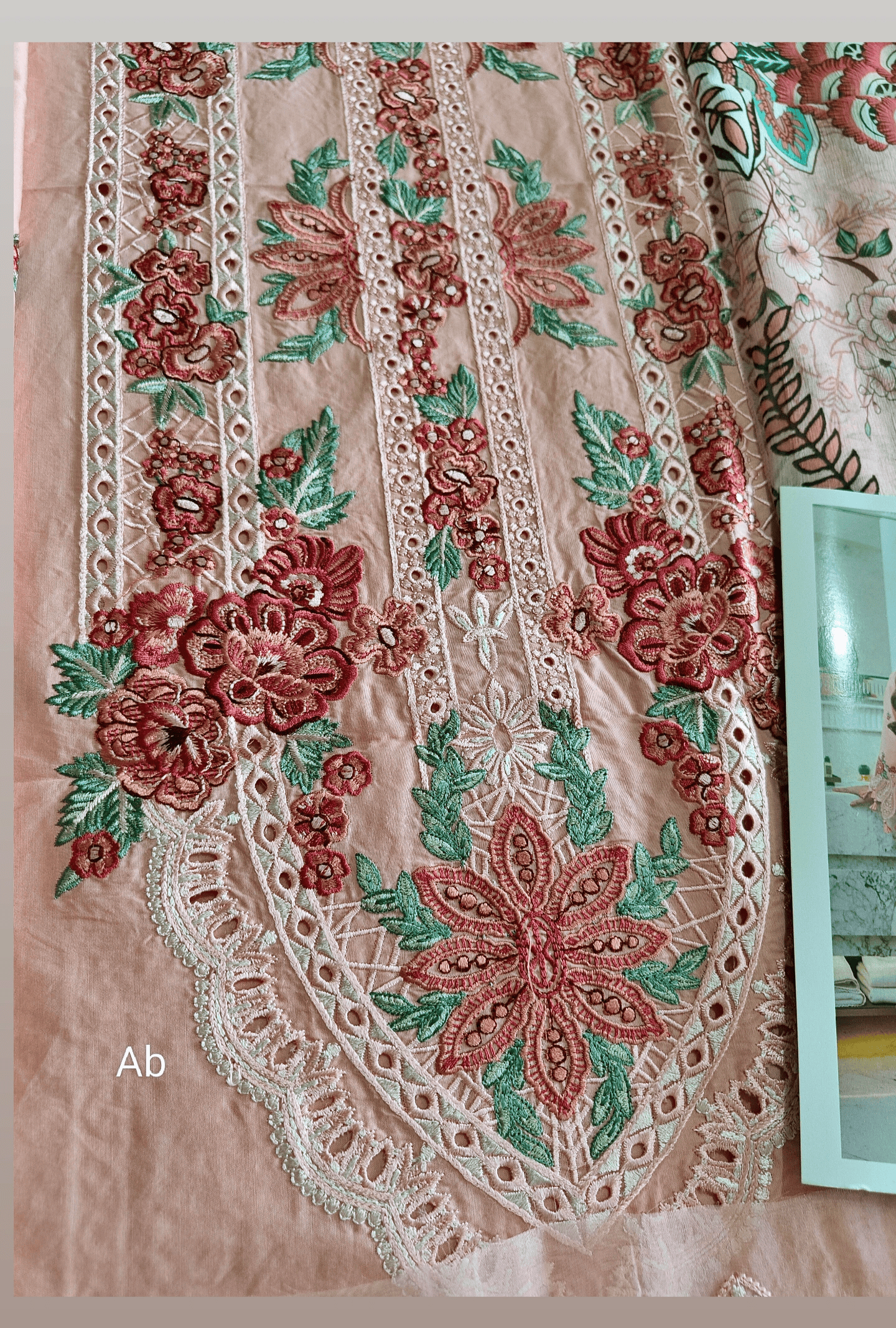 Open Pic/Jade Ombre Starlet Lawn