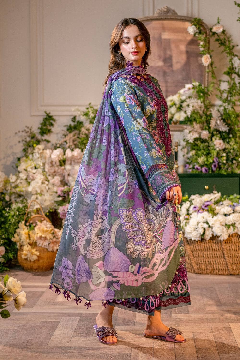 img_jade_flora_24_awwal_boutique