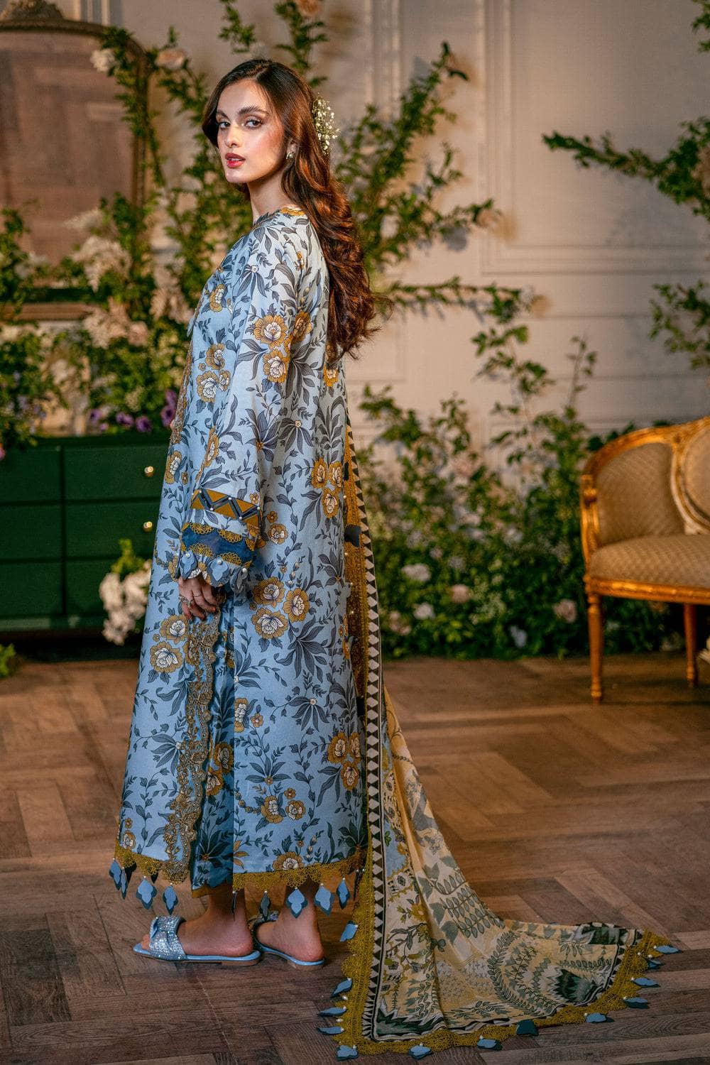 img_jade_flora_24_awwal_boutique