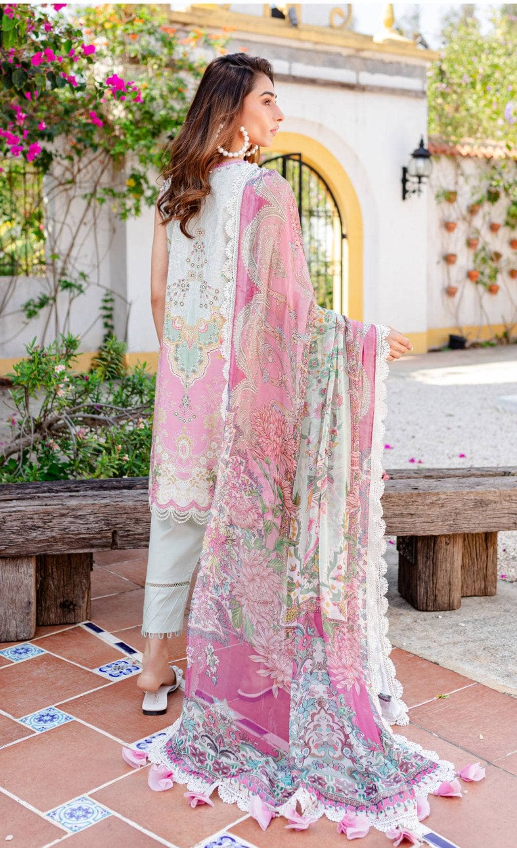 Img_jade_urban_awwal_boutique