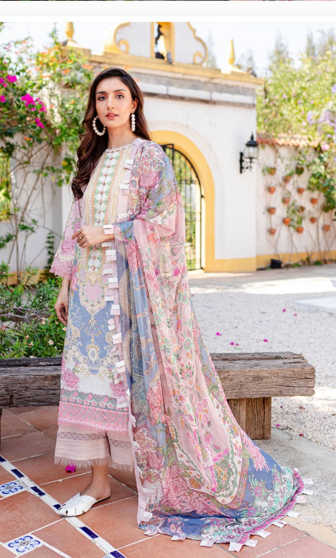 Img_jade_urban_awwal_boutique