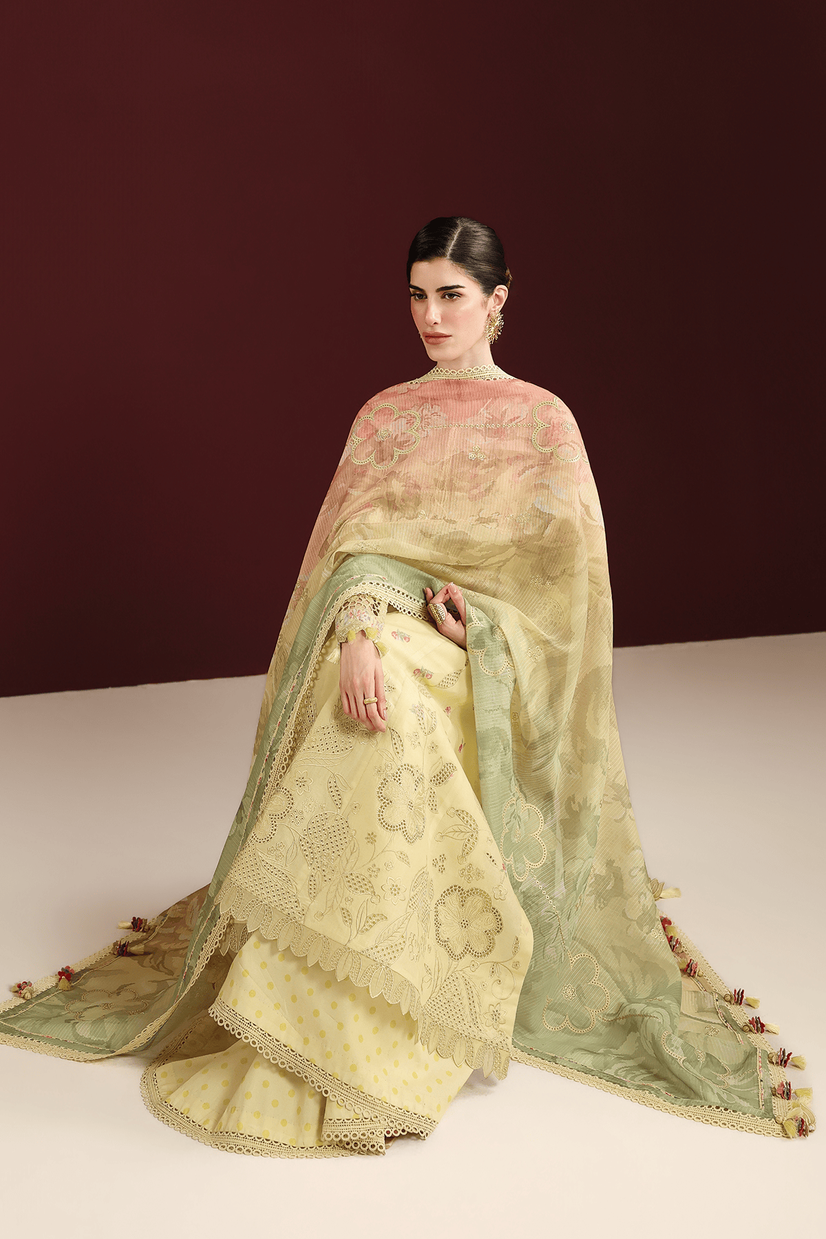 img_iris_jazmin_lawn_awwal_boutique