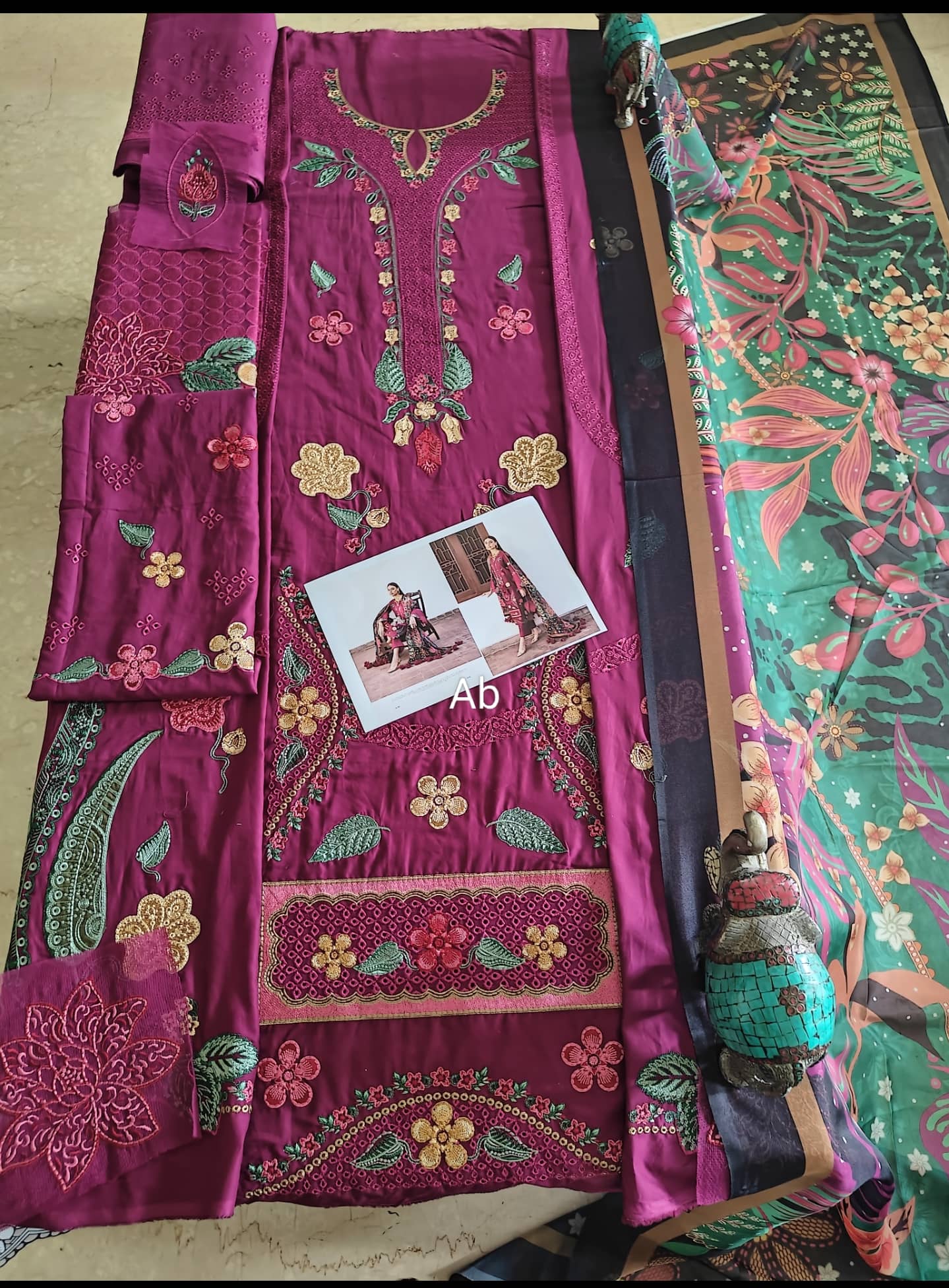 img_jazmin_lawn_awwal_boutique