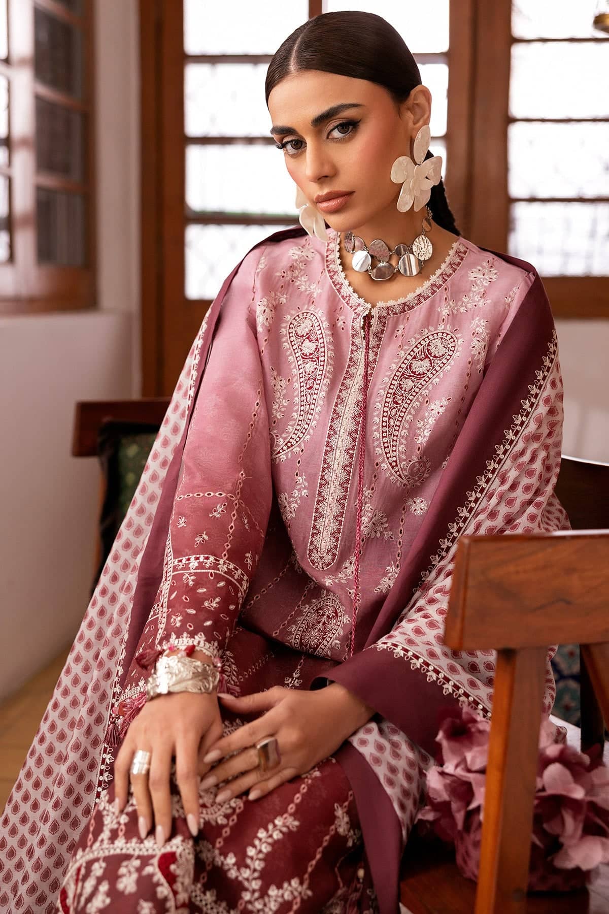 Jazmin Shahkaar Lawn/SL26-D08/Embroideried Dupatta