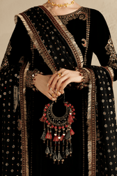 img_jazmin_velvet_awwal_boutique