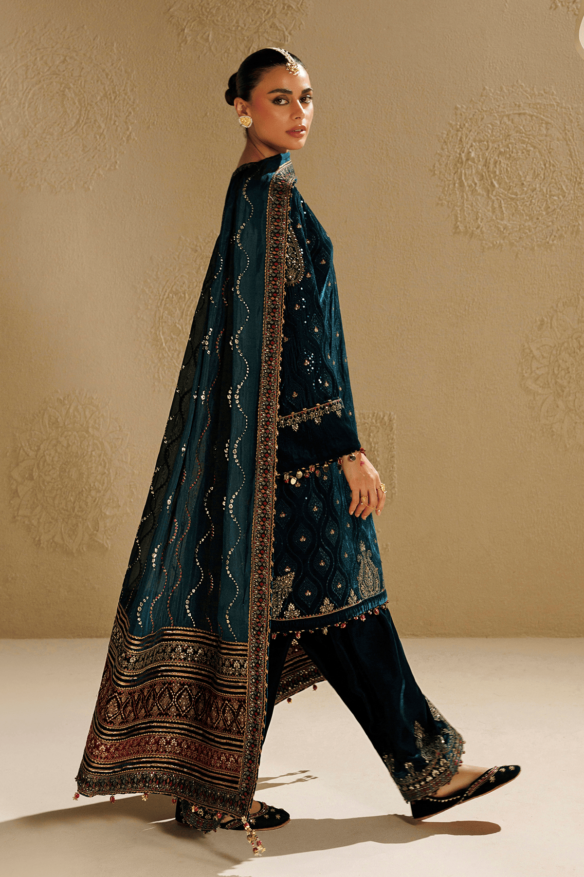 Jazmin Chandni/Royal Pure Velvet Wedding/CVF26-D02