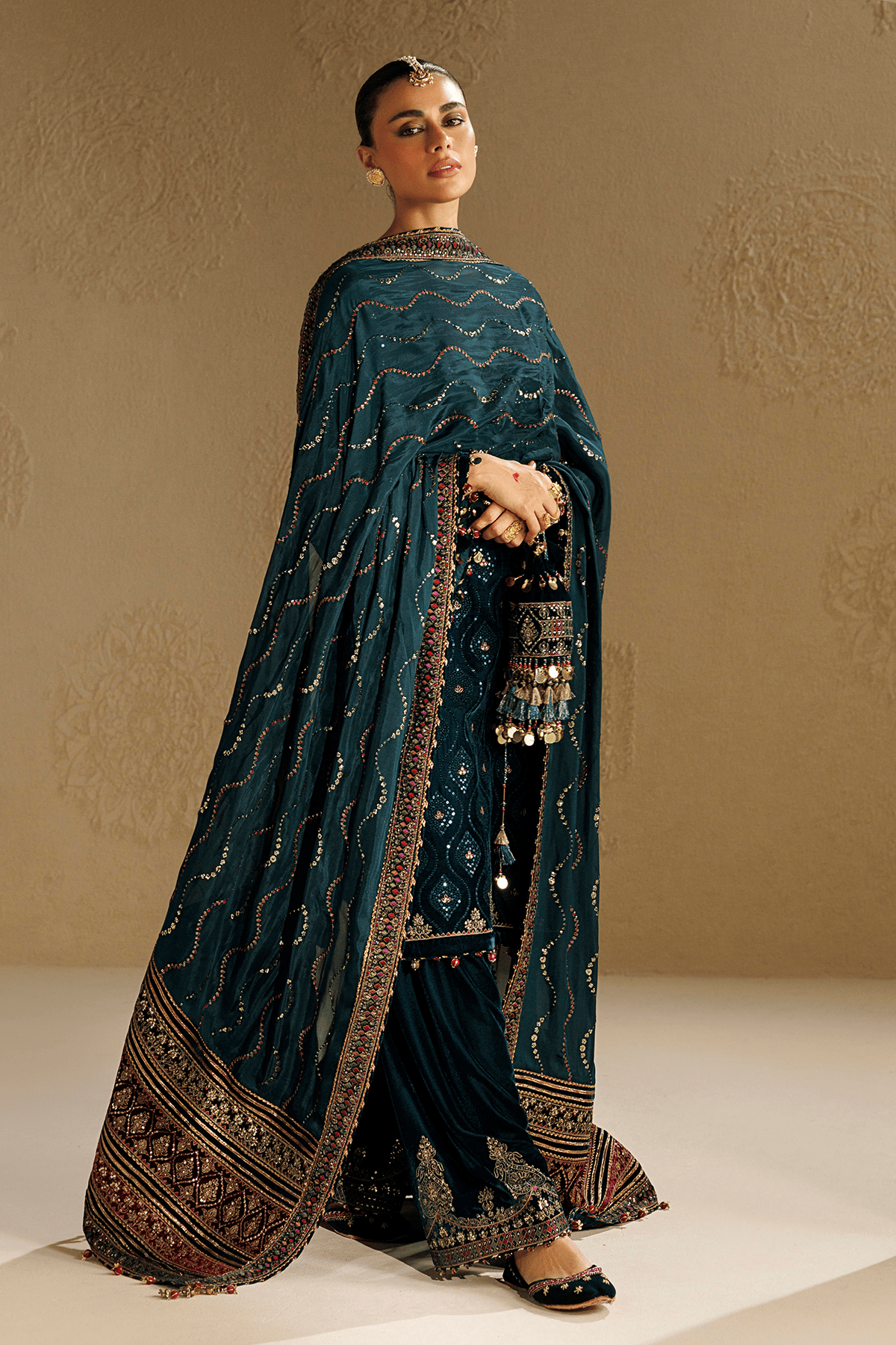 img_jazmin_velvet_awwal_boutique