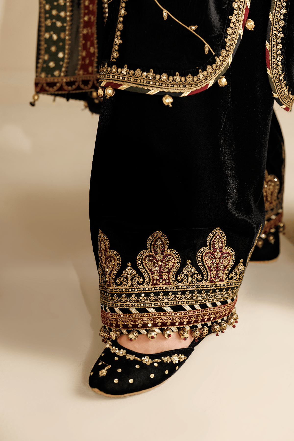 img_jazmin_velvet_awwal_boutique
