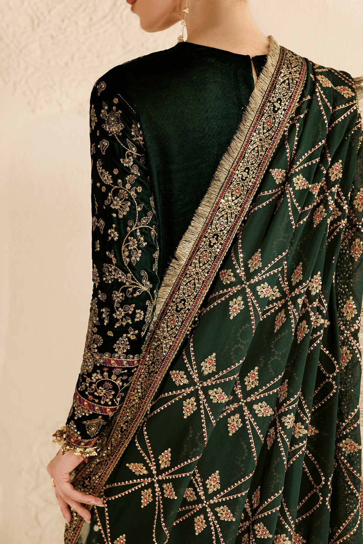 img_jazmin_velvet_awwal_boutique