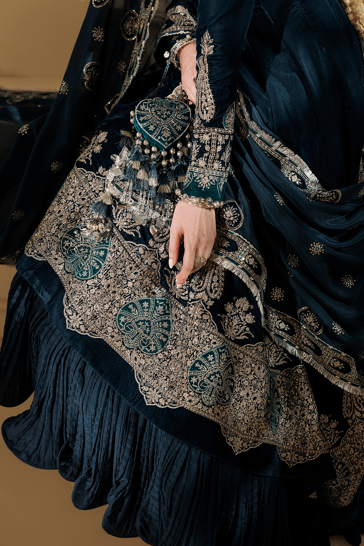 Jazmin Chandni/Royal Pure Velvet Wedding/CVF26-D09