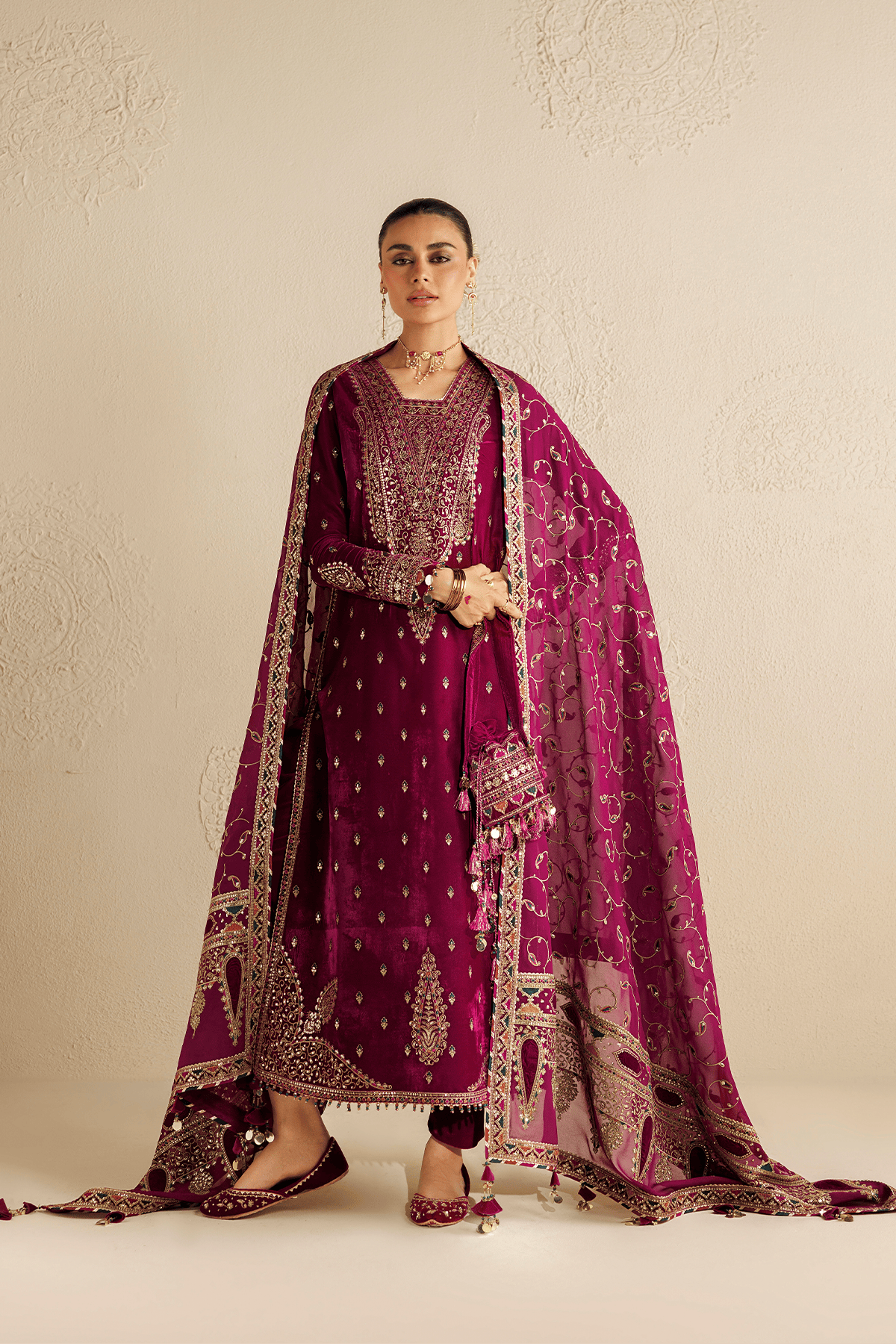 img_jazmin_velvet_awwal_boutique