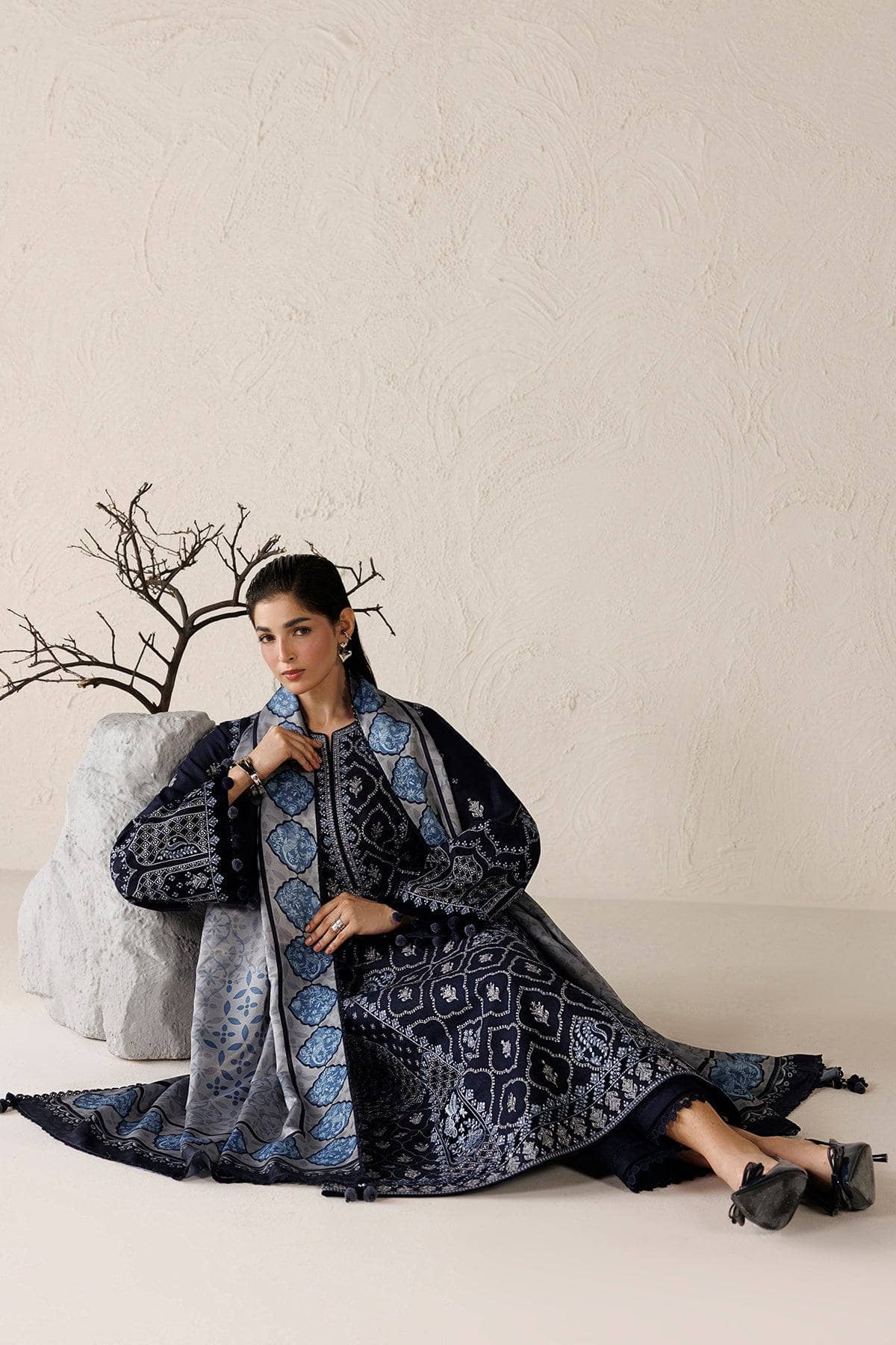img_jazmin_winter_awwal_boutique
