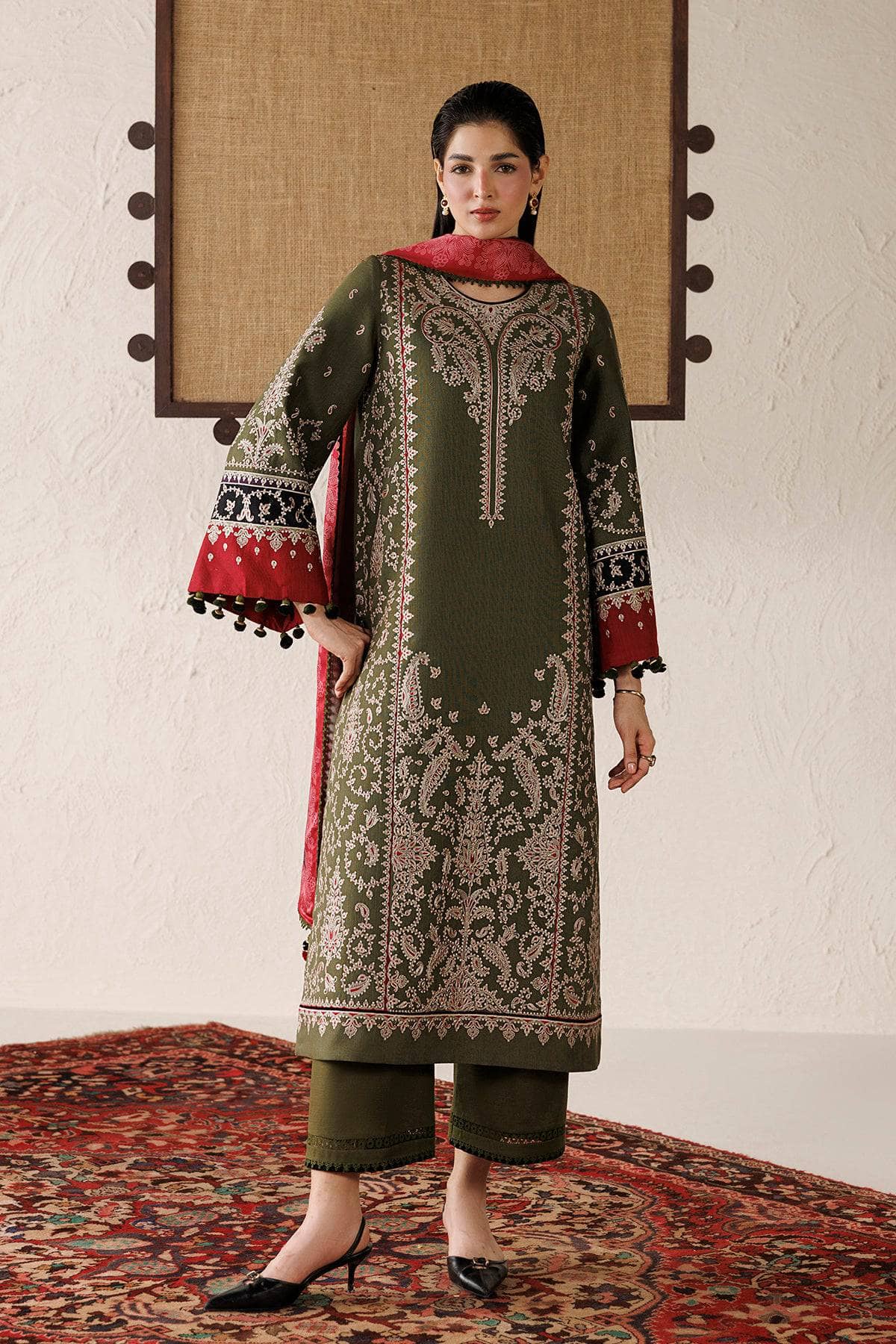 Jazmin Winter Luxury 26/Exclusive/EMBROIDERED PREMIUM KHADDAR UW-0255