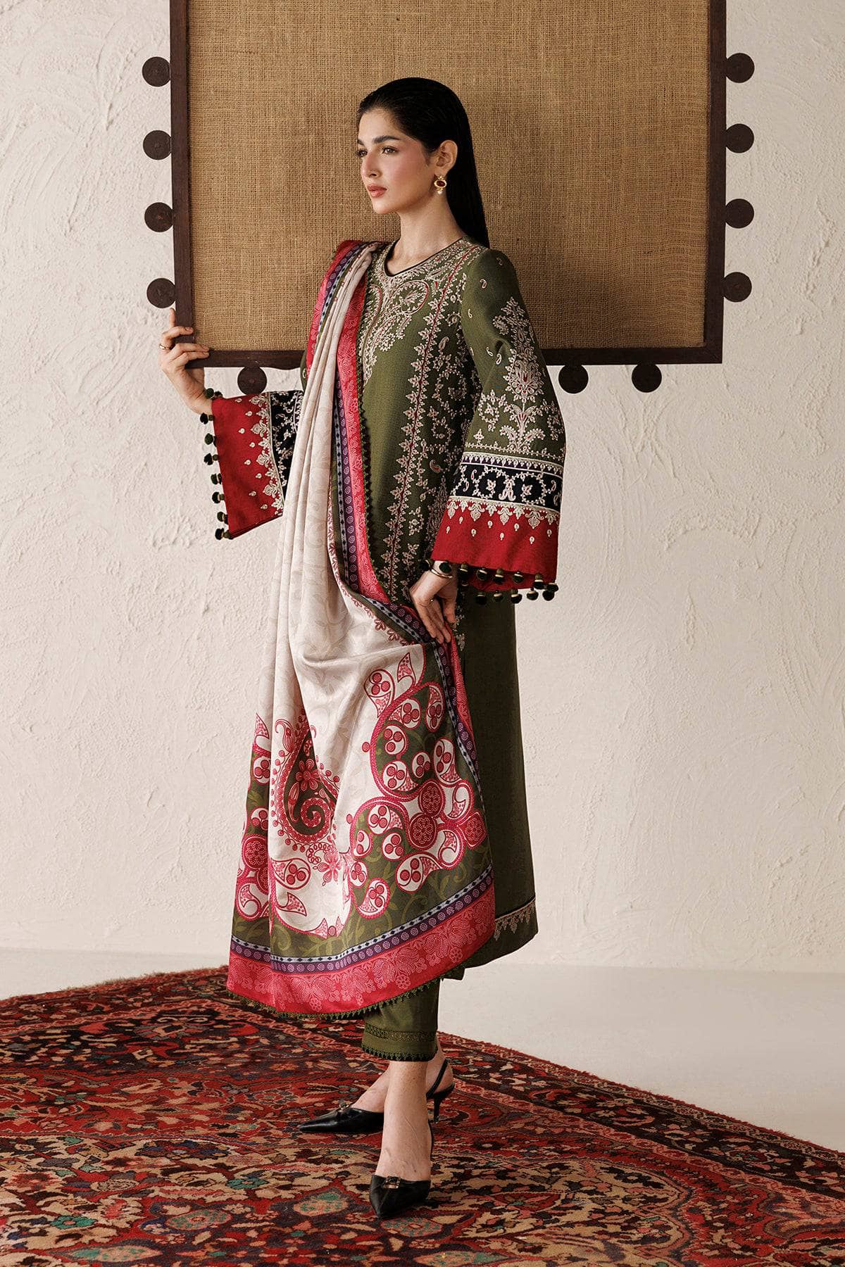 Jazmin Winter Luxury 26/Exclusive/EMBROIDERED PREMIUM KHADDAR UW-0255