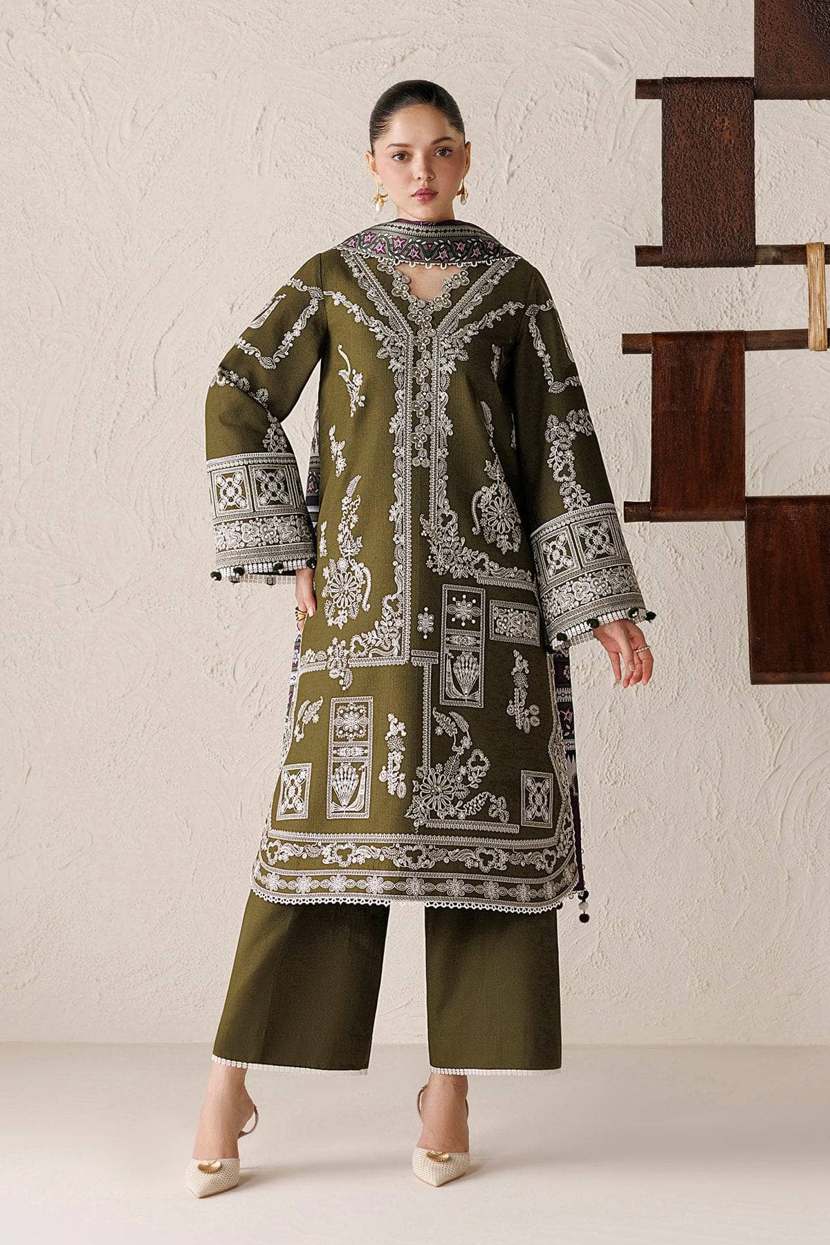Jazmin Winter Luxury 26/Exclusive/EMBROIDERED PREMIUM KHADDAR UW-0271
