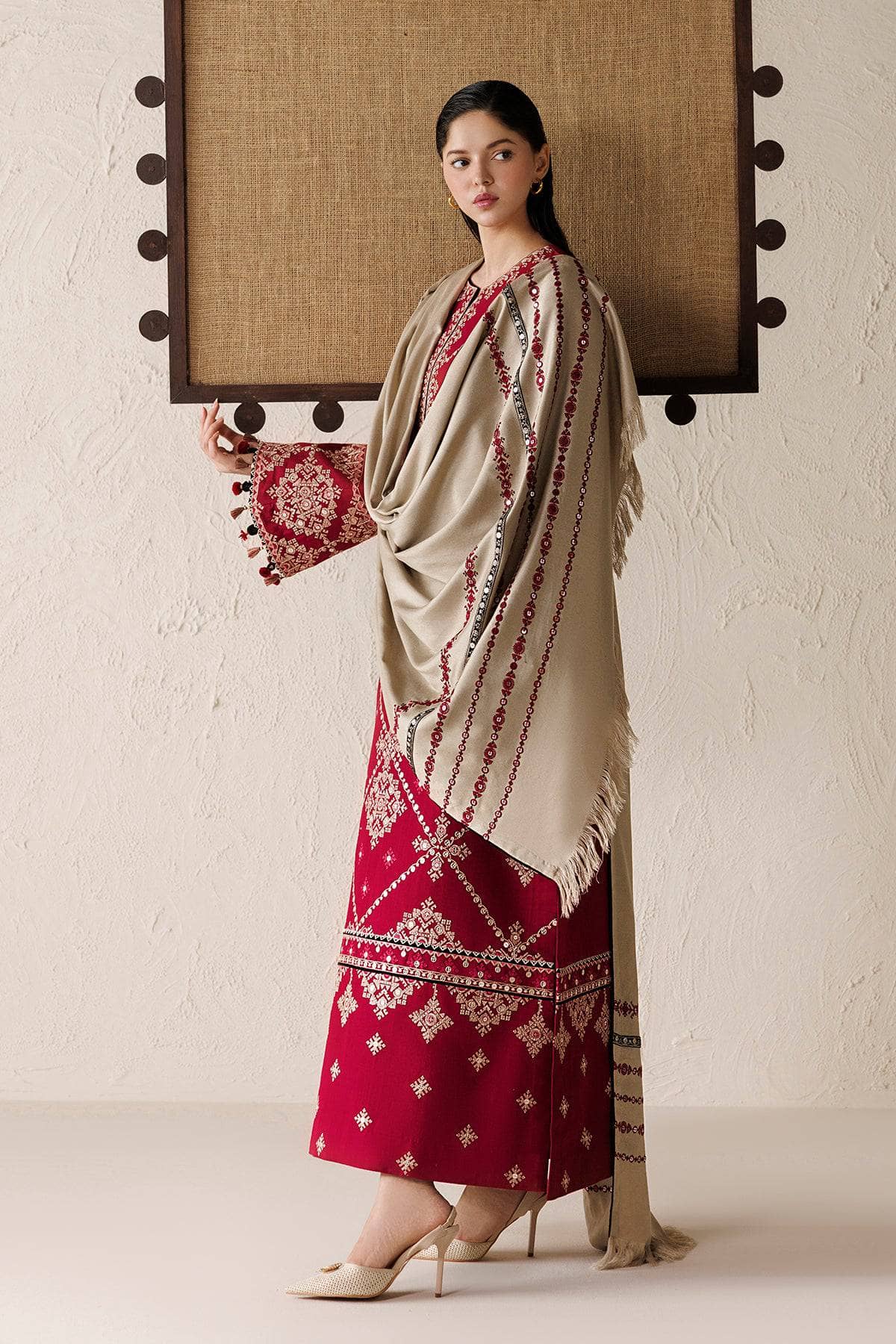 img_jazmin_winter_awwal_boutique