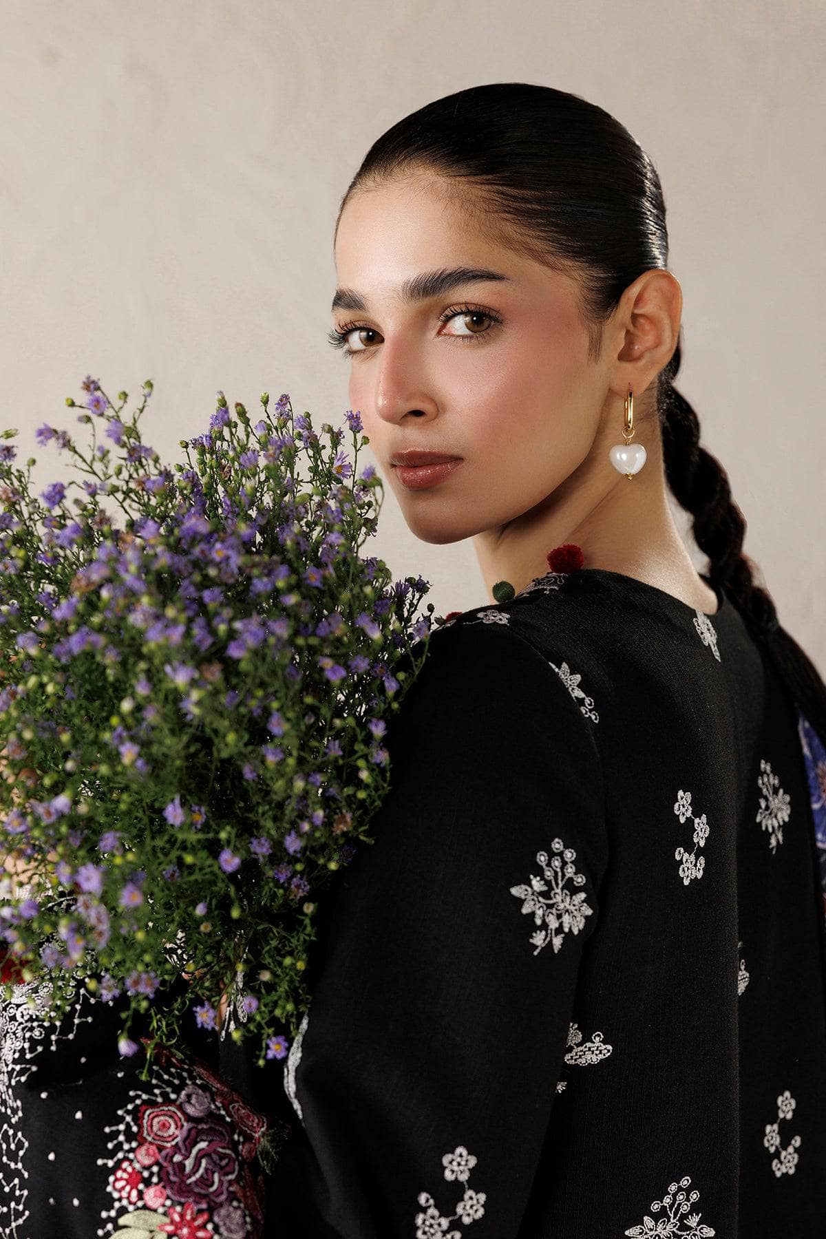 Jazmin Winter Luxury 26/Exclusive/EMBROIDERED PREMIUM KHADDAR UW-0294