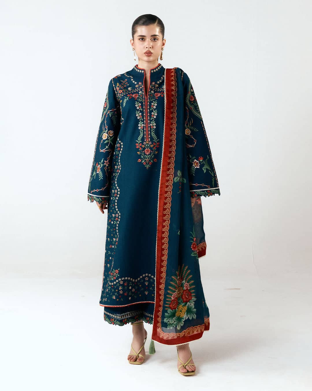 img_jugnu_lahore_lawn_vol3_awwal_boutique
