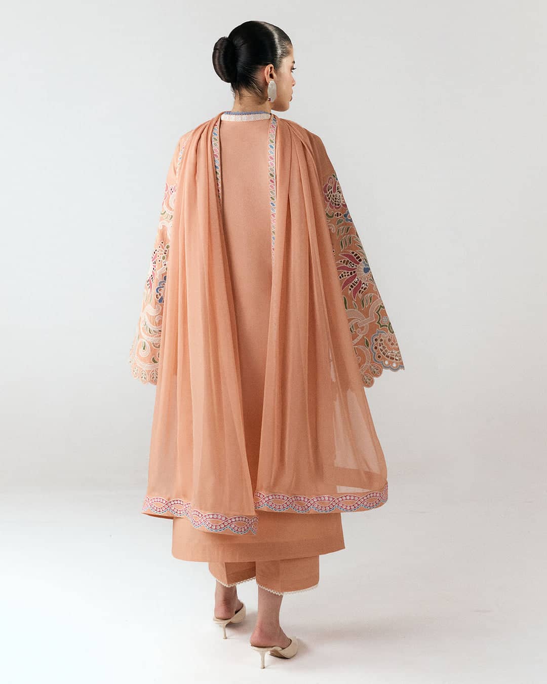 Hot🔥Seller/Jugnu Lahore Lawn/Vol 3/Nila/Peach/Embroideried Chiffon Dupatta